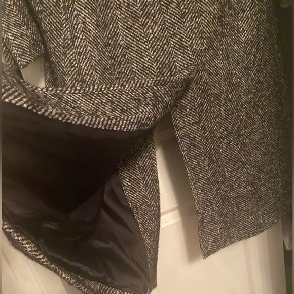 TAGLIATORE 02-05 unisex 
Coat 100% Italian Coat 
8 (US) - Black (44) - Picture 6 of 16